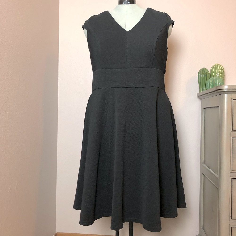 NWT City Chic Fit and Flare Dress - XL/22
